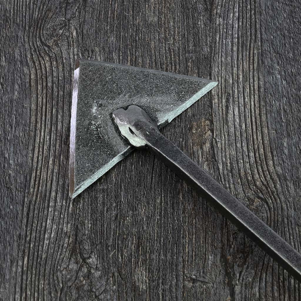 Arrow Weeder by Red Pig Garden Tools - blade detail