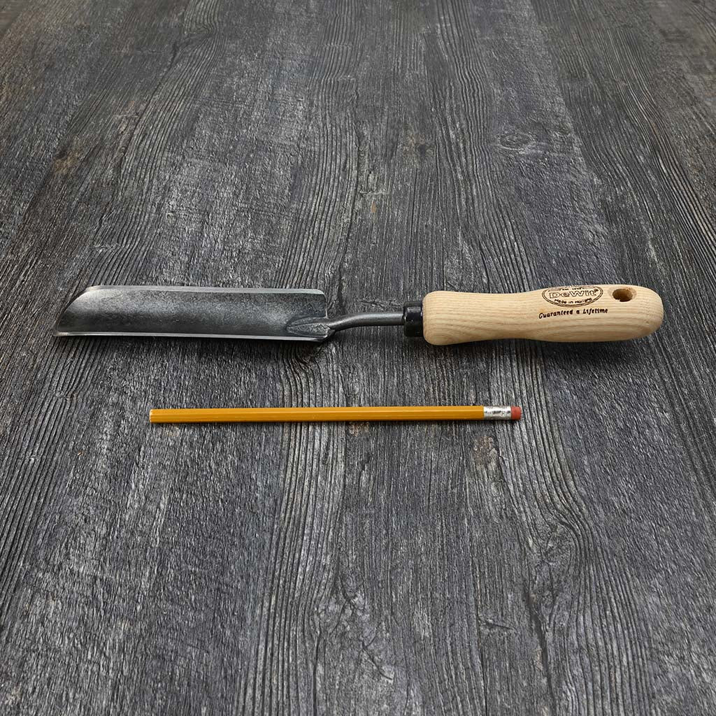 DeWit Rock n' Root Trowel - size comparison