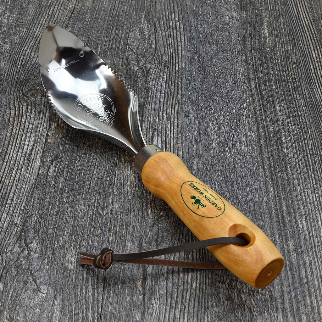 Potting Scoop top view