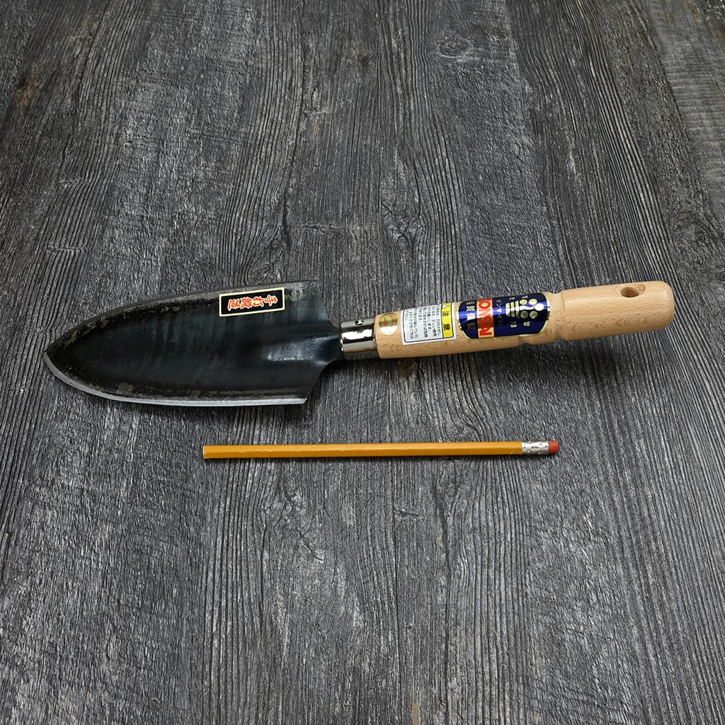 Japanese Garden Trowel size comparison