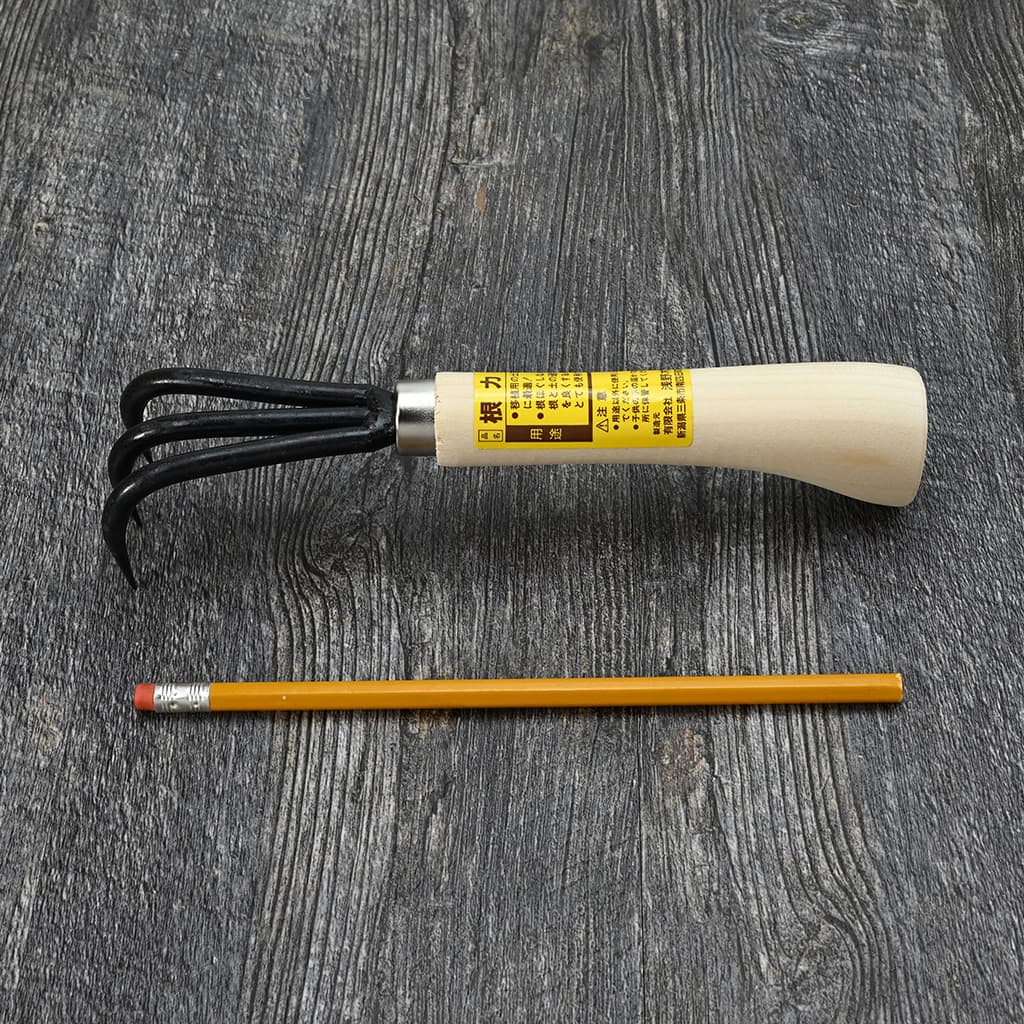 Japanese Ne-Kaki Cultivator Rake size comparison