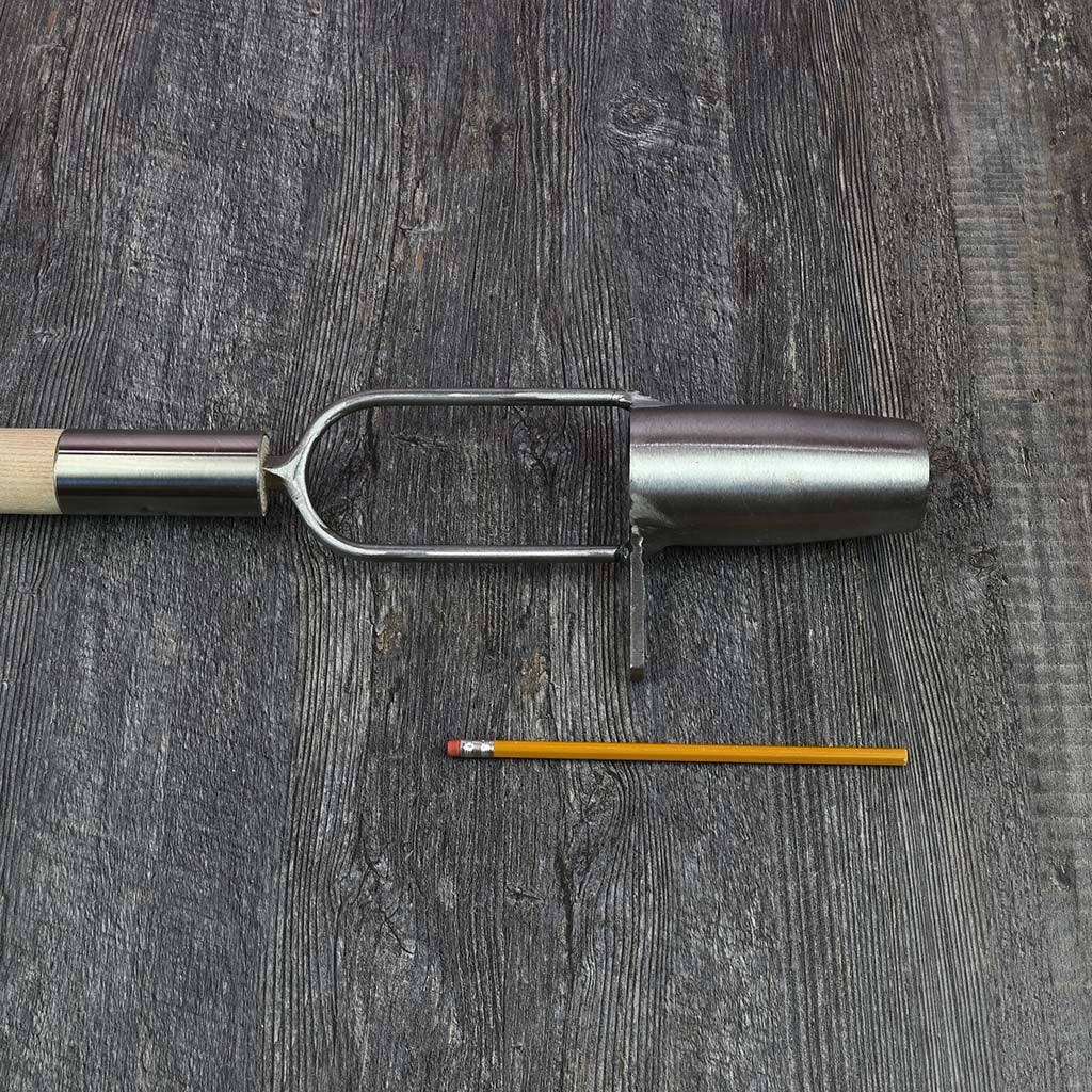 Sneeboer Bulb Planter with Classic Ash Handle - size comparison