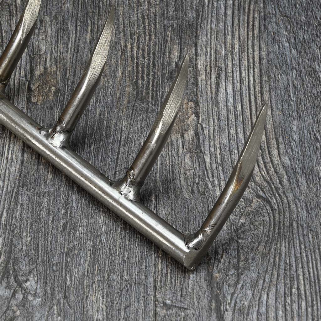 Sneeboer Garden Rake 8-Tine - tines detail