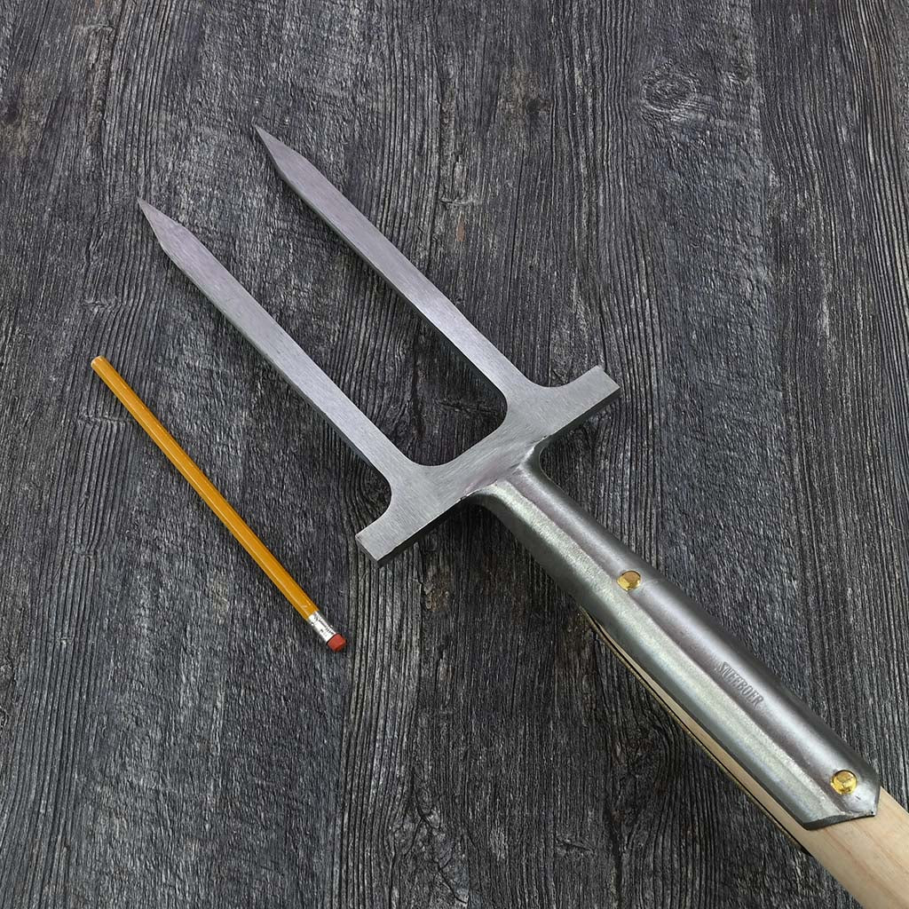 Sneeboer Garden Rose Fork - D Handle - size comparison