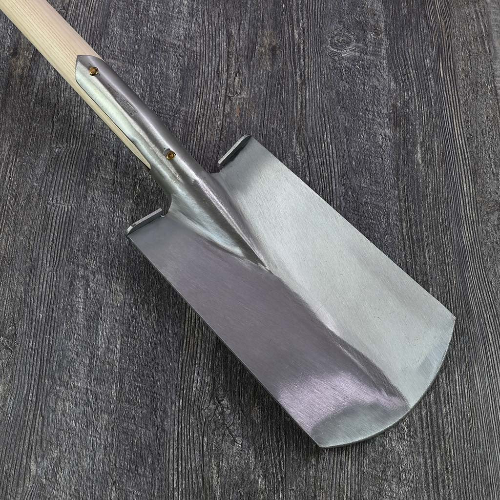 Sneeboer Large Garden Spade - T Handle - blade front
