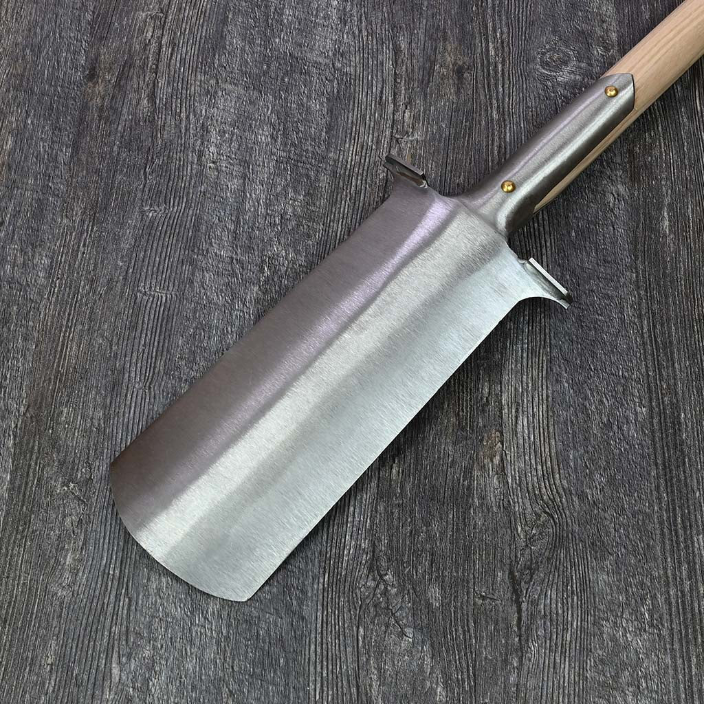Sneeboer Narrow Garden Spade - D Handle - blade back view