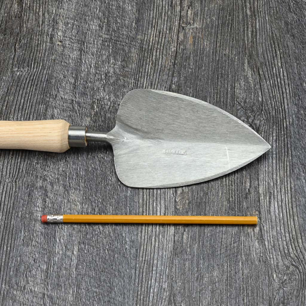 Sneeboer Raised Bed Transplanting Trowel - size comparison