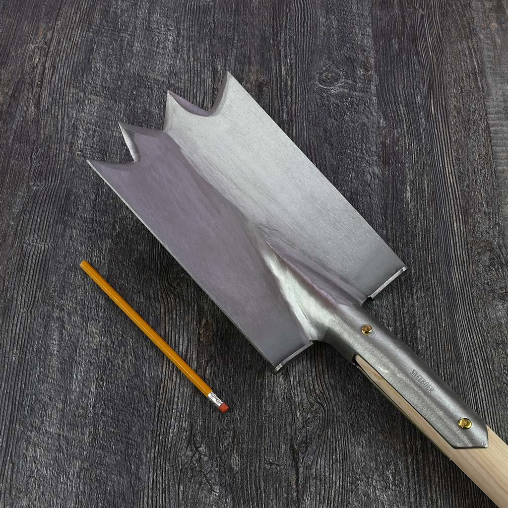 Sneeboer Stone Spade - size comparison