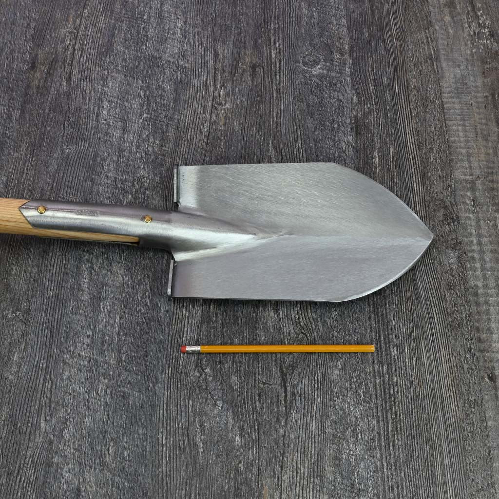 Sneeboer Tapered Garden Spade - Luxe-Handle - size comparison