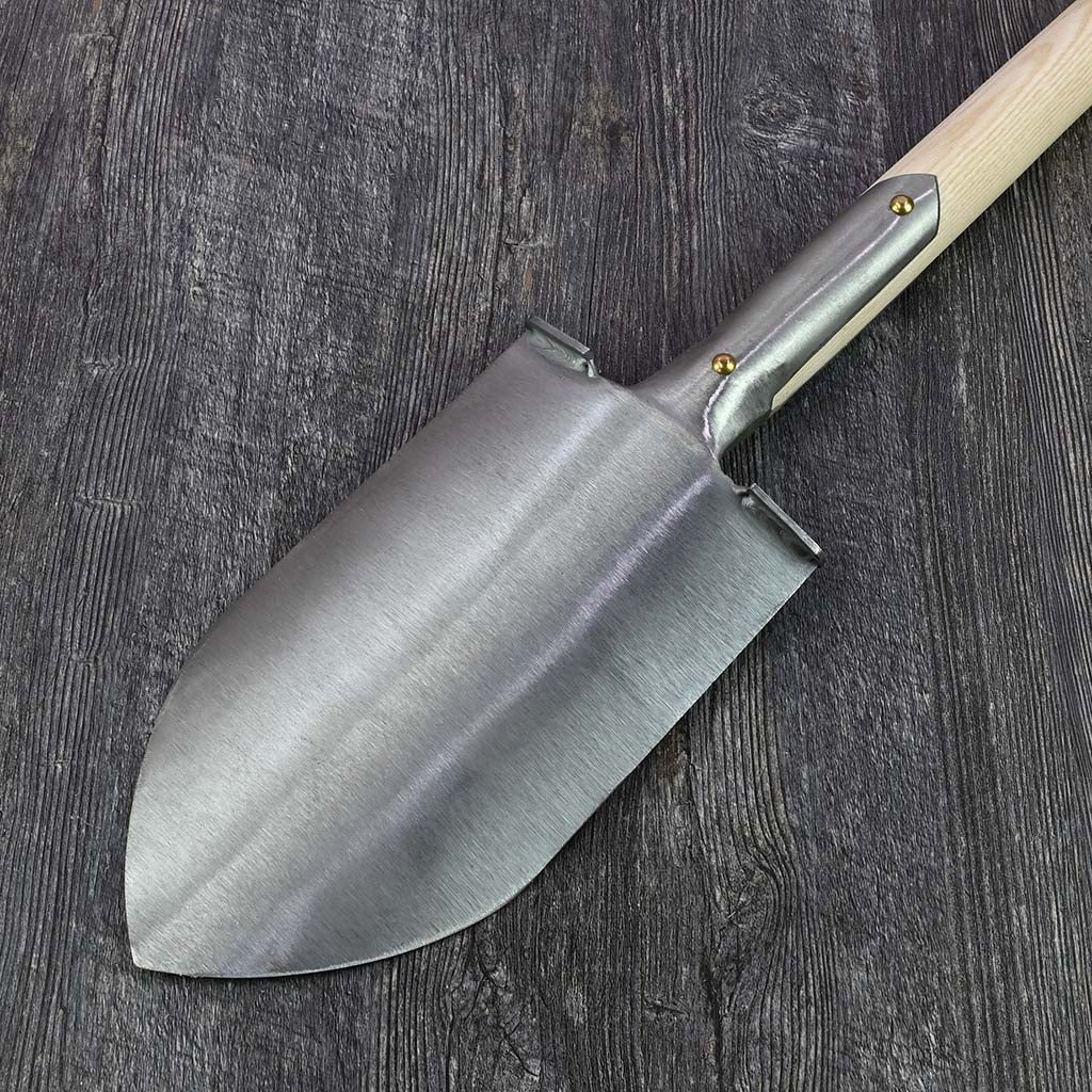 Sneeboer Tapered Garden Spade - Knob Handle - blade back