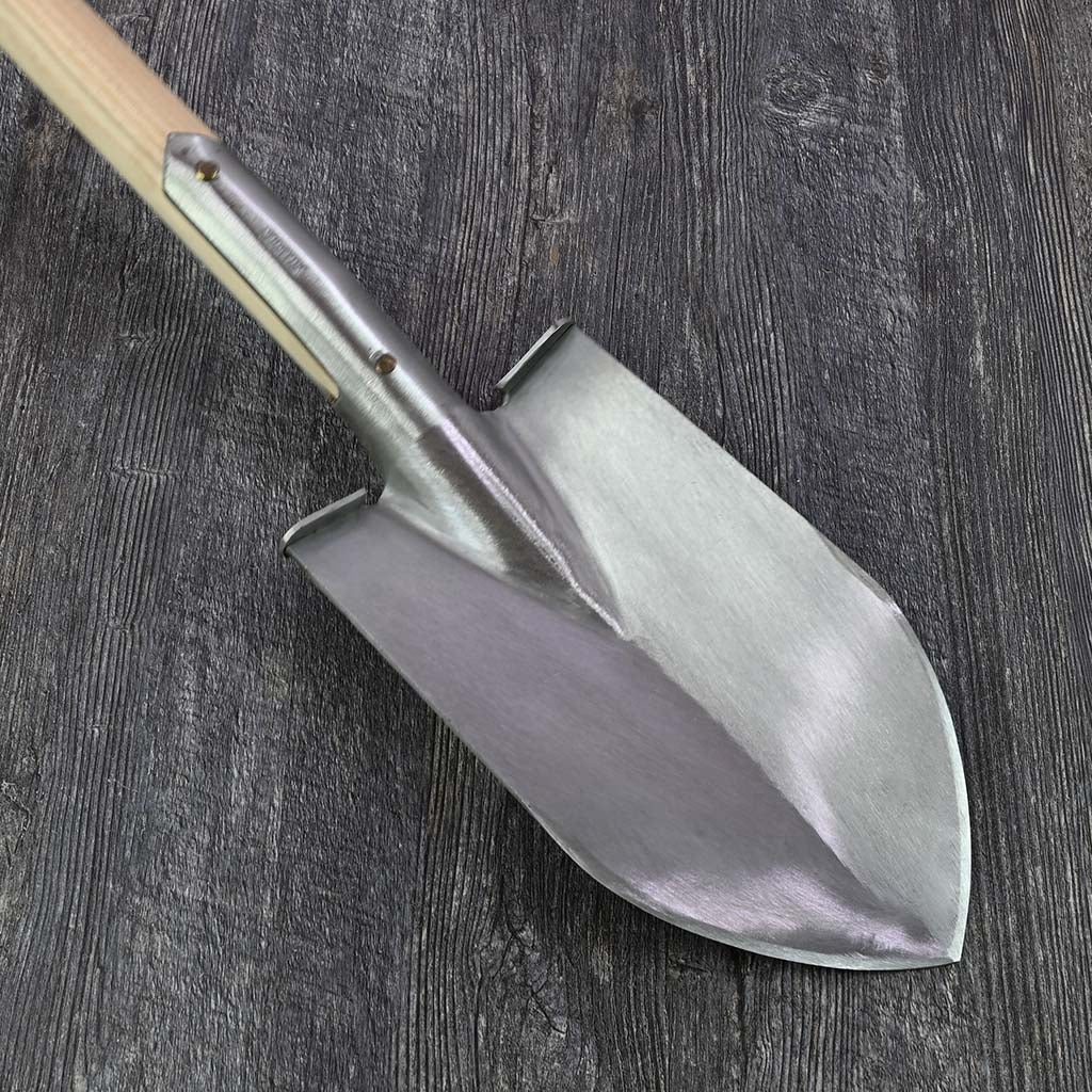 Sneeboer Tapered Garden Spade - T Handle - blade front