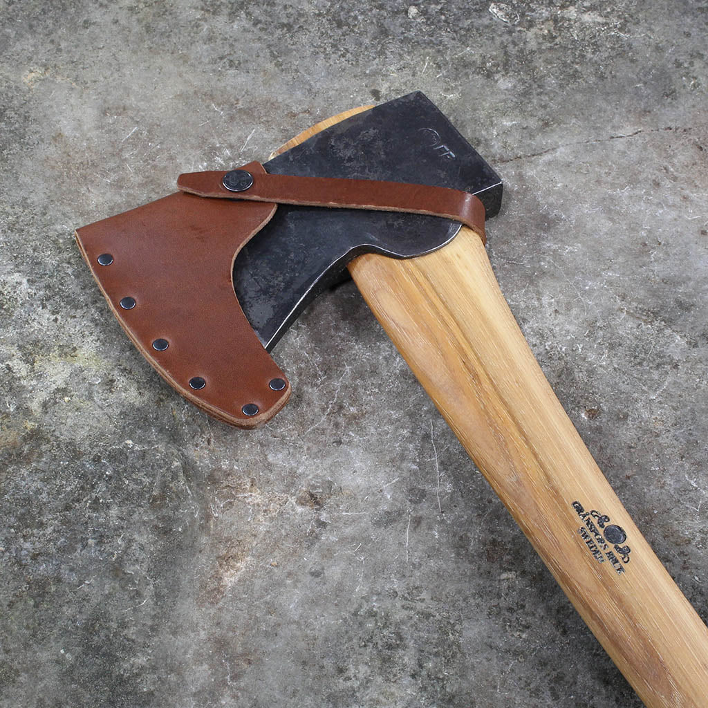 American Felling Axe by Gränsfors Bruk - included leather sheath