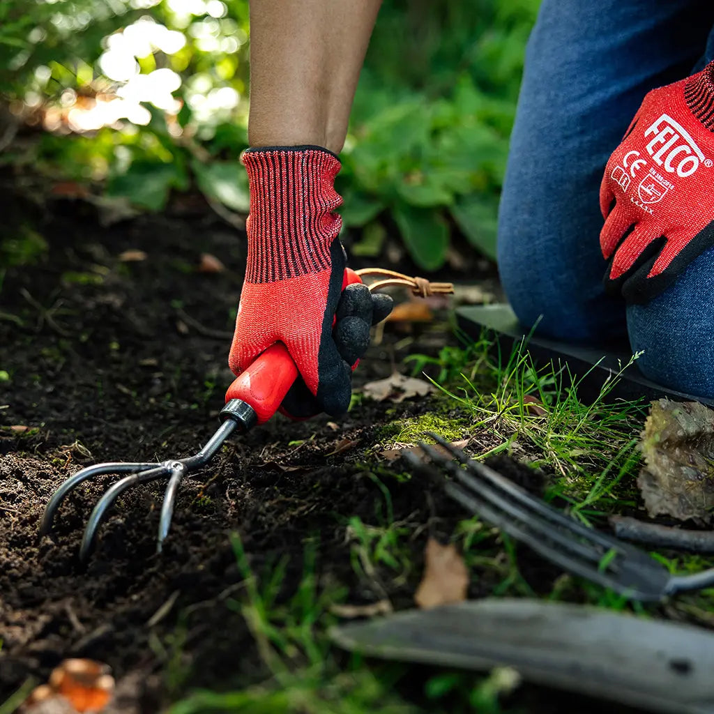 Gardening Cultivator by Felco in use