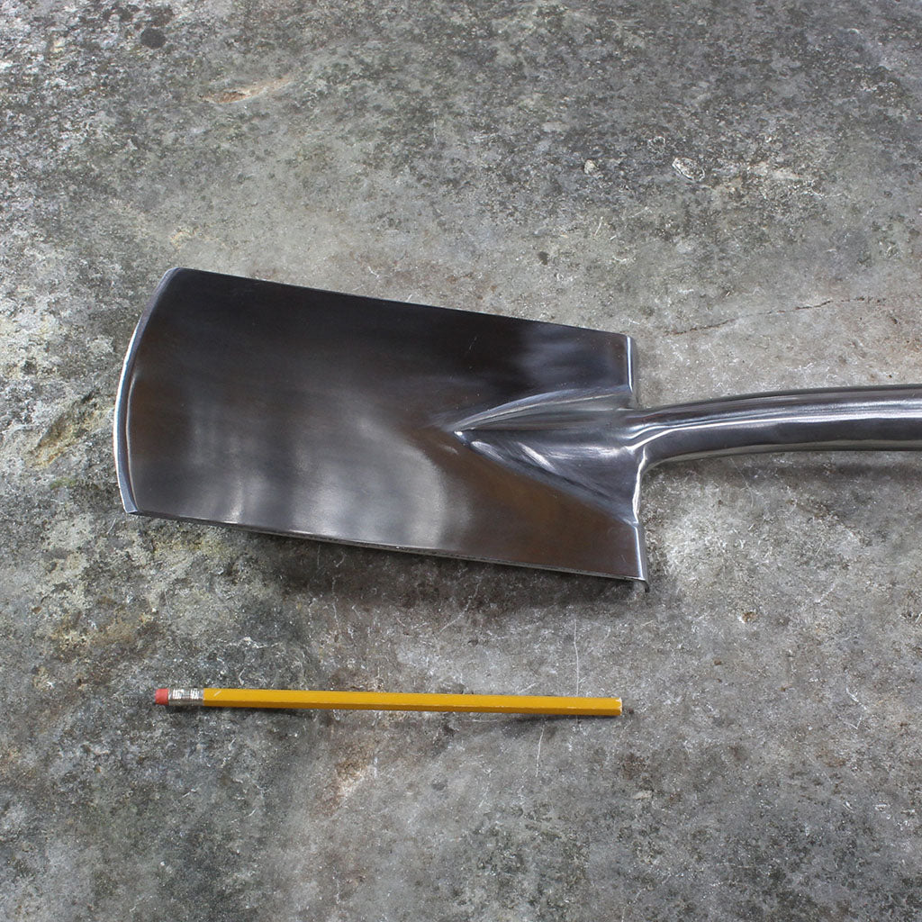 Border Garden Spade by Burgon and Ball - size comparison