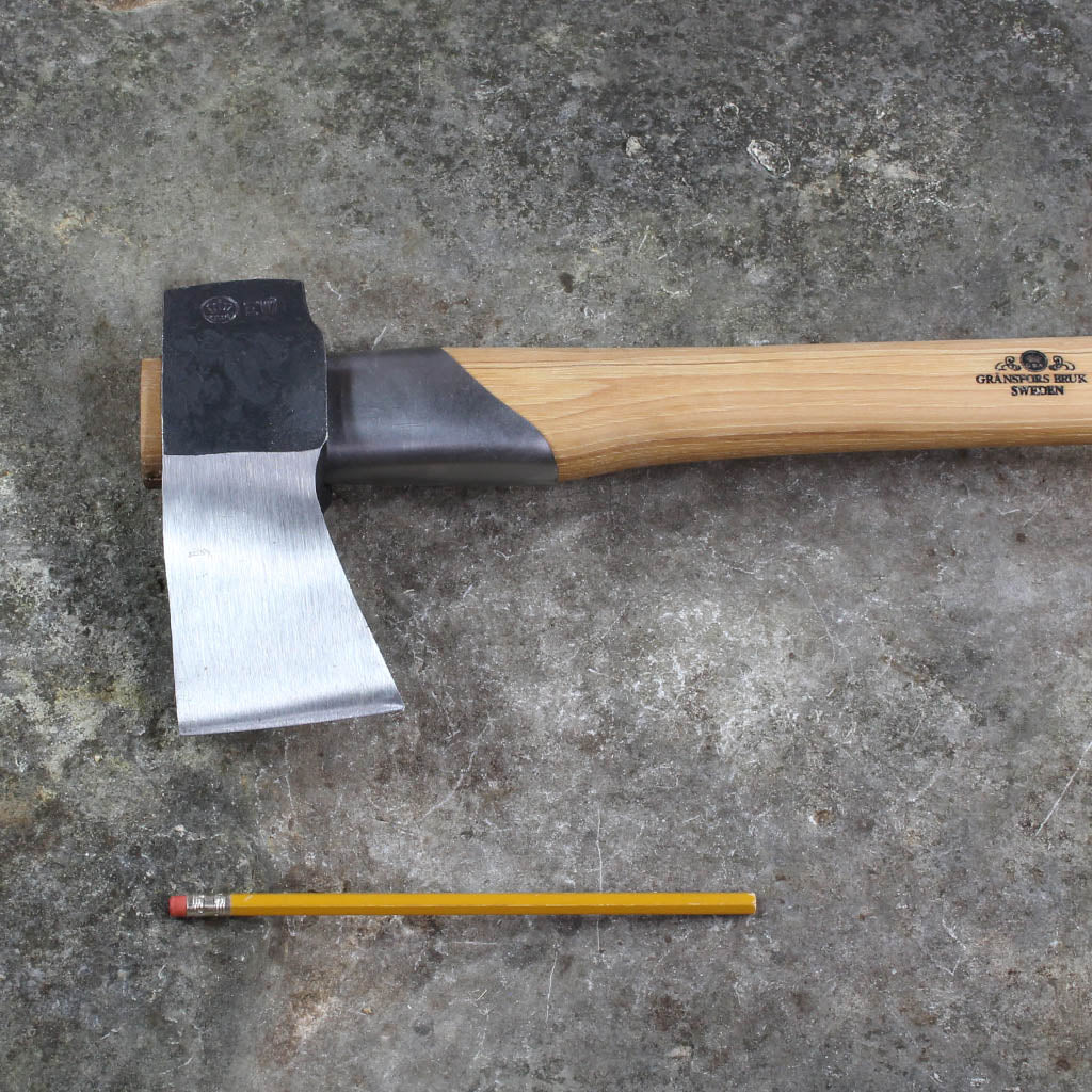 Large Splitting Axe by Gränsfors Bruk - size comparison