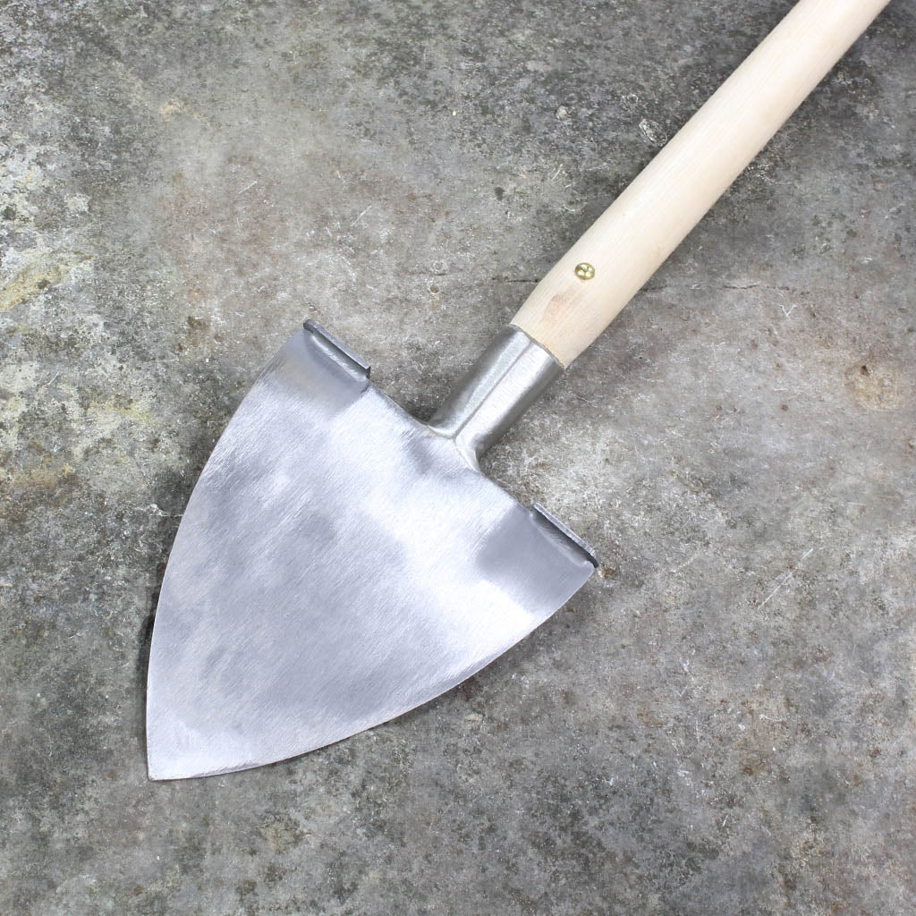Pointed Garden Spade by Sneeboer - back view
