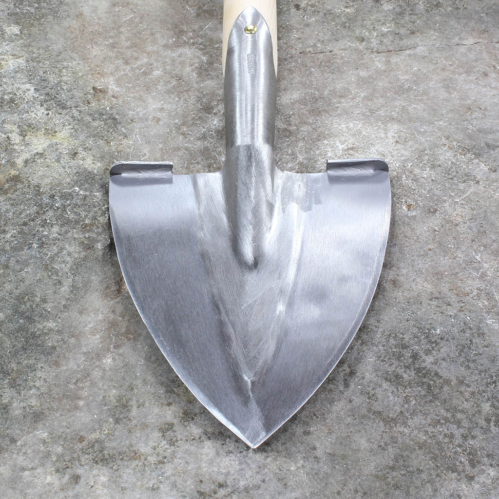 Pointed Garden Spade by Sneeboer - blade detail