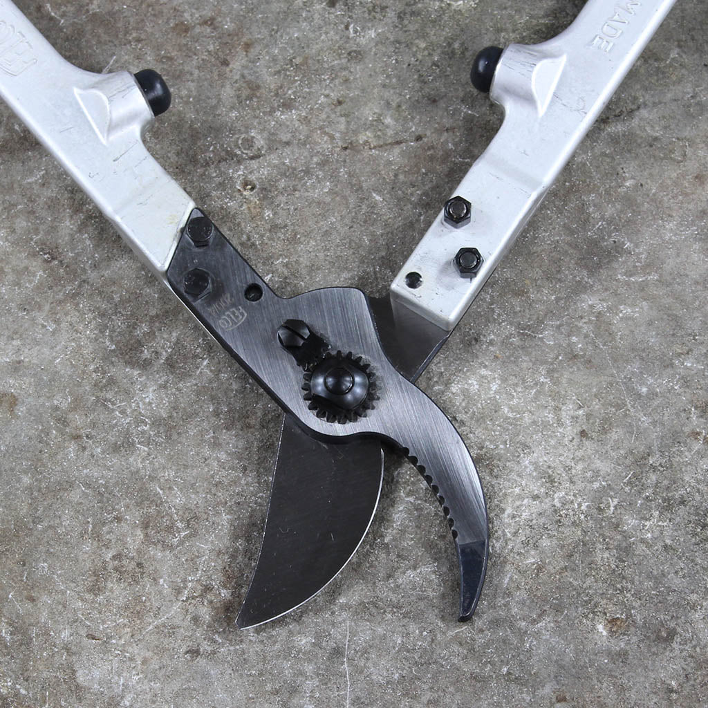 17" Loppers Solid Handle F20 by Felco - blade detail back