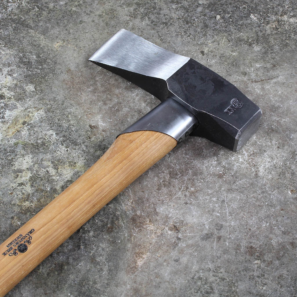 Splitting Maul by Gränsfors Bruk - axe head view