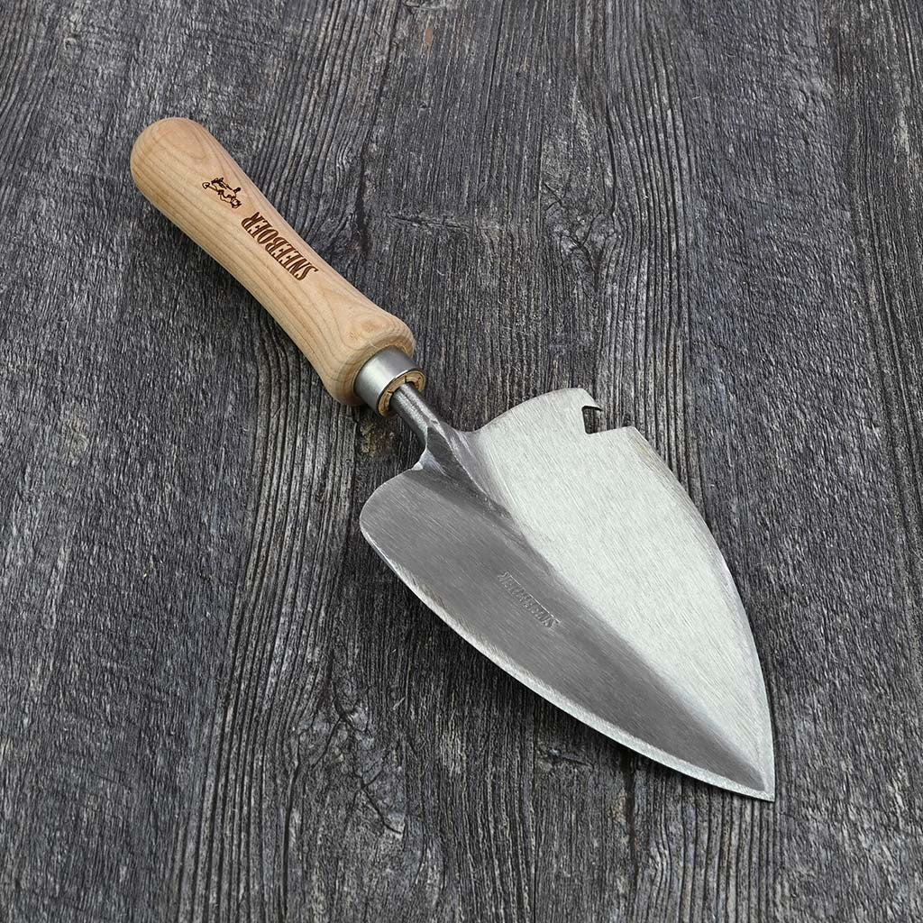 Sneeboer Garden Transplanting Trowel with Bottle Opener - front view