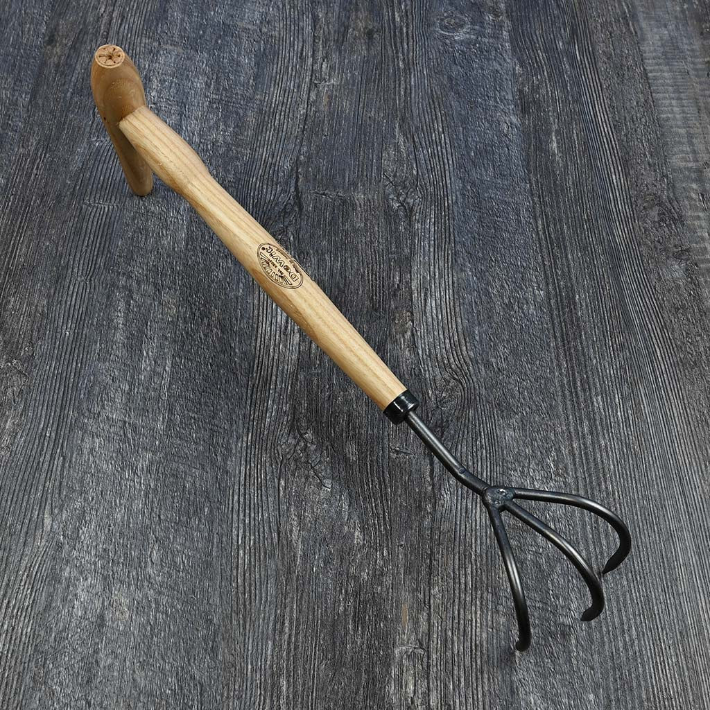 DeWit 3-Tine Cultivator - P Grip Handle - top view