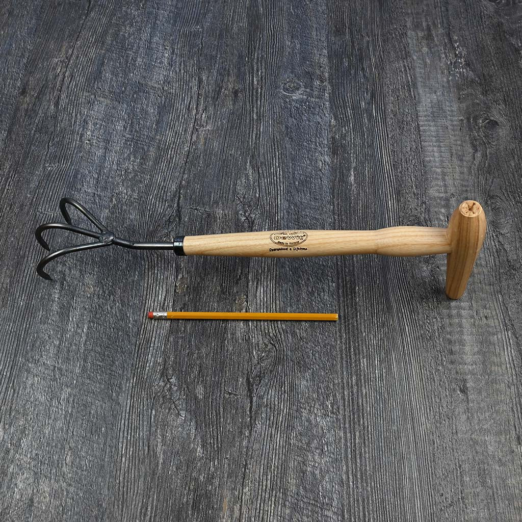 DeWit 3-Tine Cultivator - P Grip Handle - size comparison