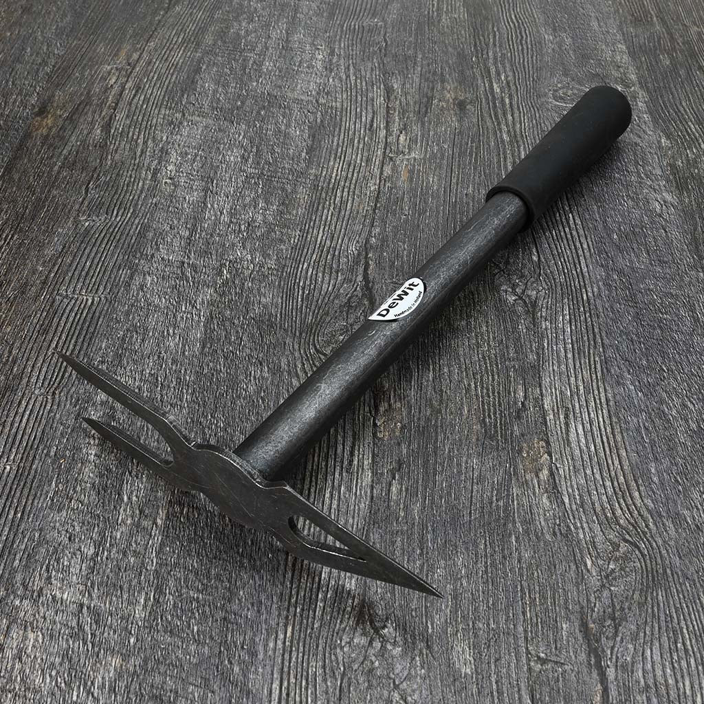 DeWit Combo Hoe w/ 2-Tine Cultivator and Diamond Point - top end view