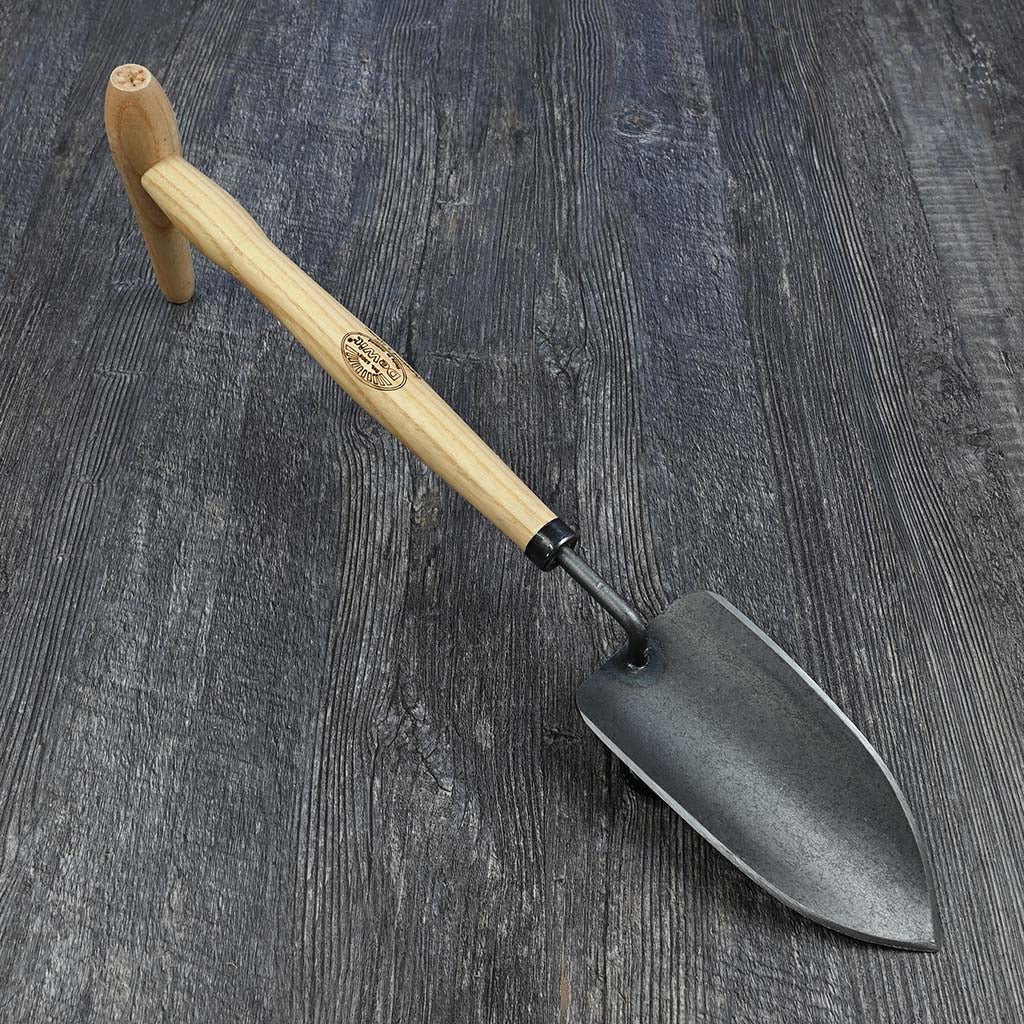 DeWit Dutch Trowel - P Grip Handle - front view