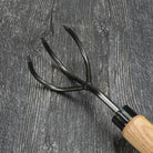 DeWit Hand Cultivator Mid-Size Handle tines detail 
