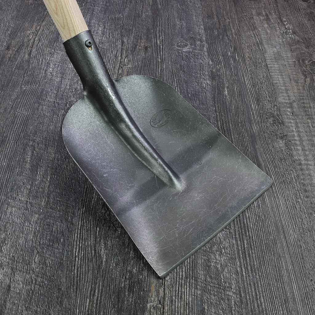 DeWit Square Point Shovel T-Handle - shovel front