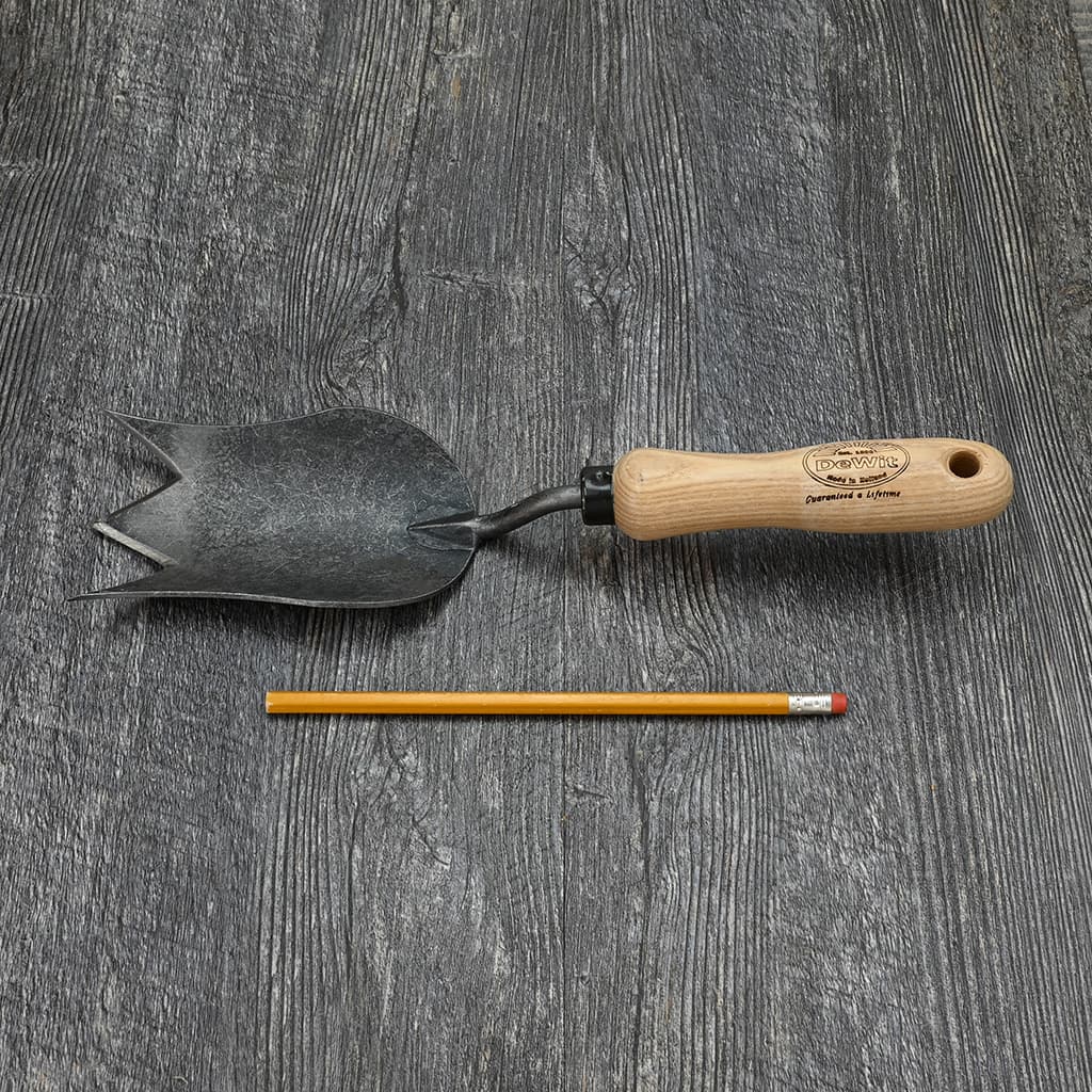 DeWit Tulip Trowel size comparison