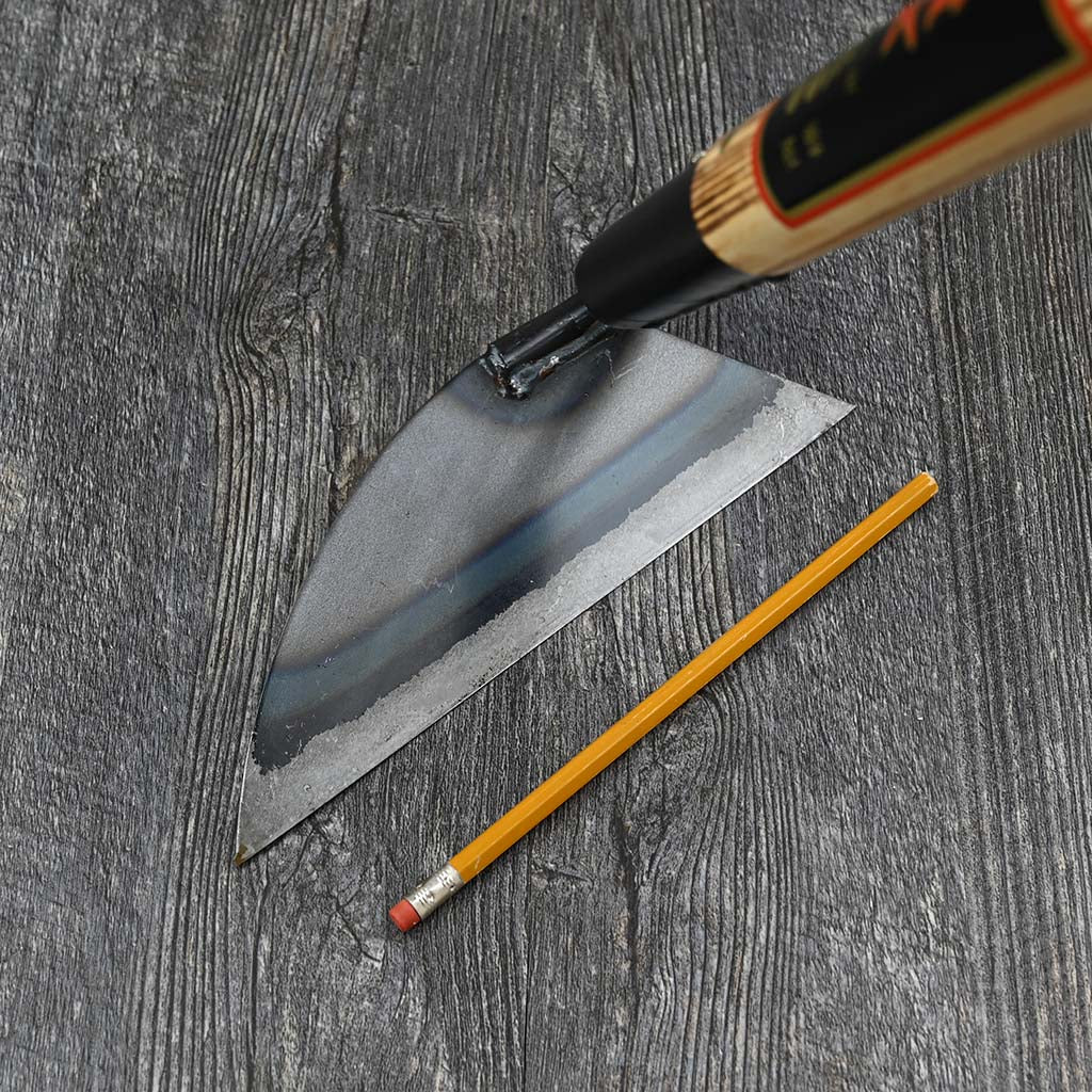 Long Handle Nejiri Gama Garden Hoe - size comparison