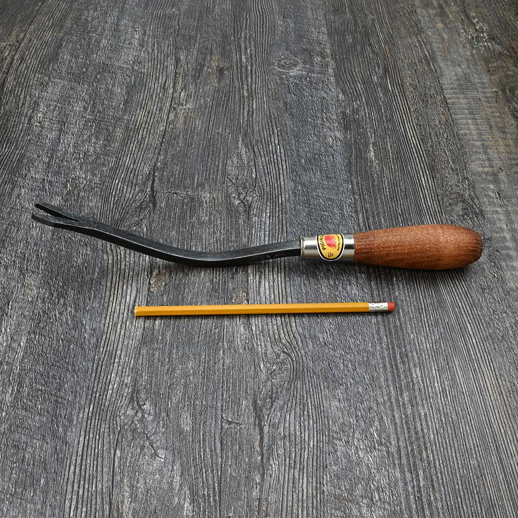 Dandelion Weeder by Red Pig Garden Tools size comparison