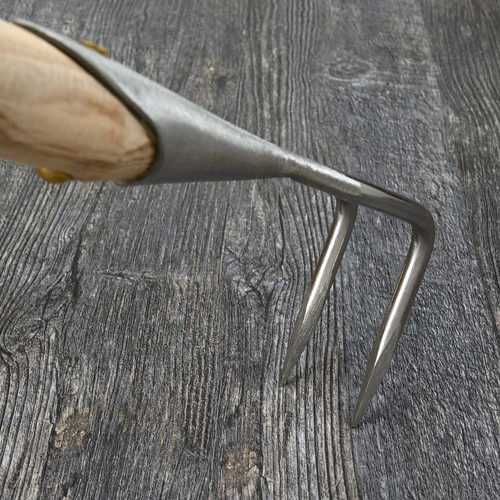 Sneeboer Bent 2-Tine Weeding Fork - side view