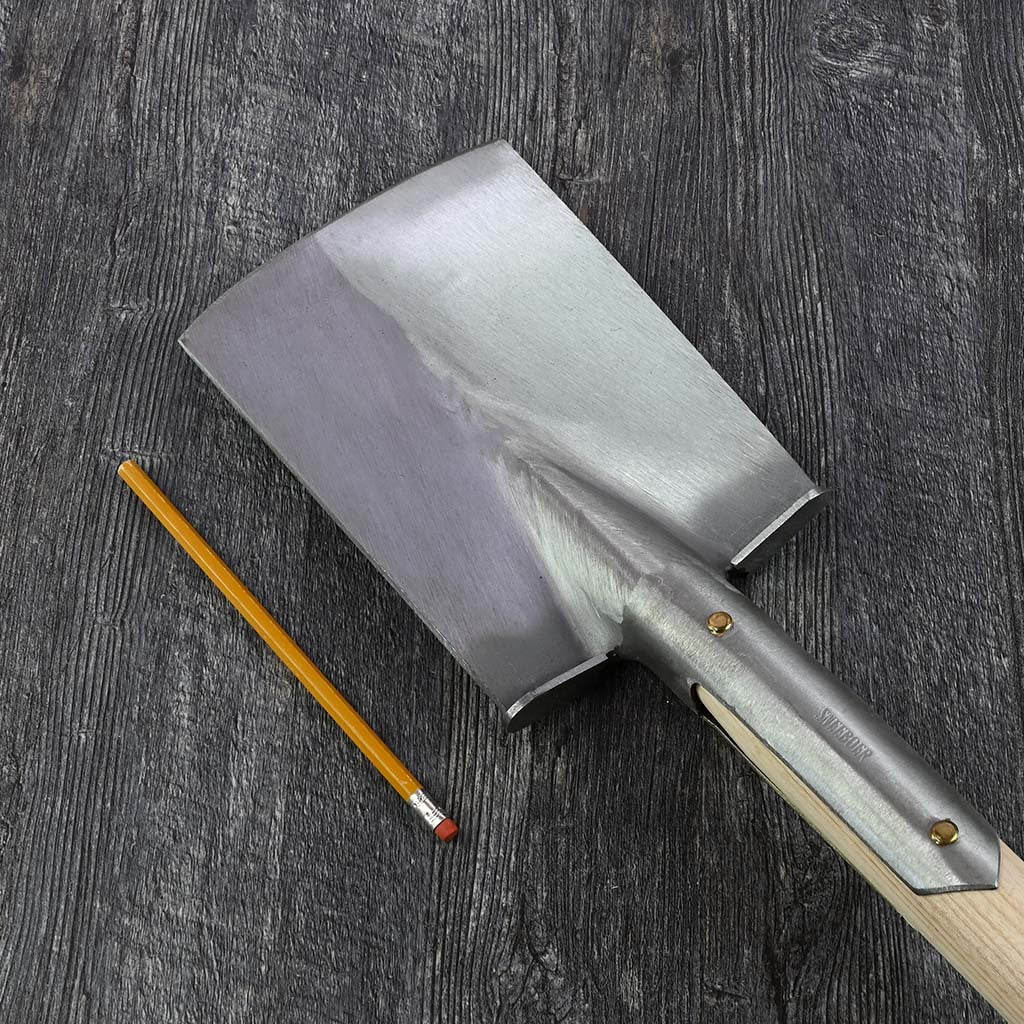 Sneeboer Garden Border Spade - D Handle - size comparison