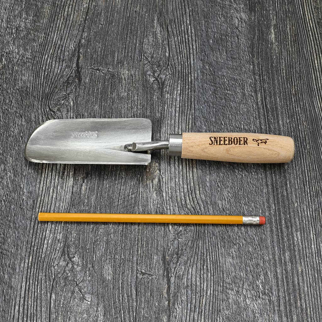 Sneeboer Children’s Garden Hand Trowel size comparison