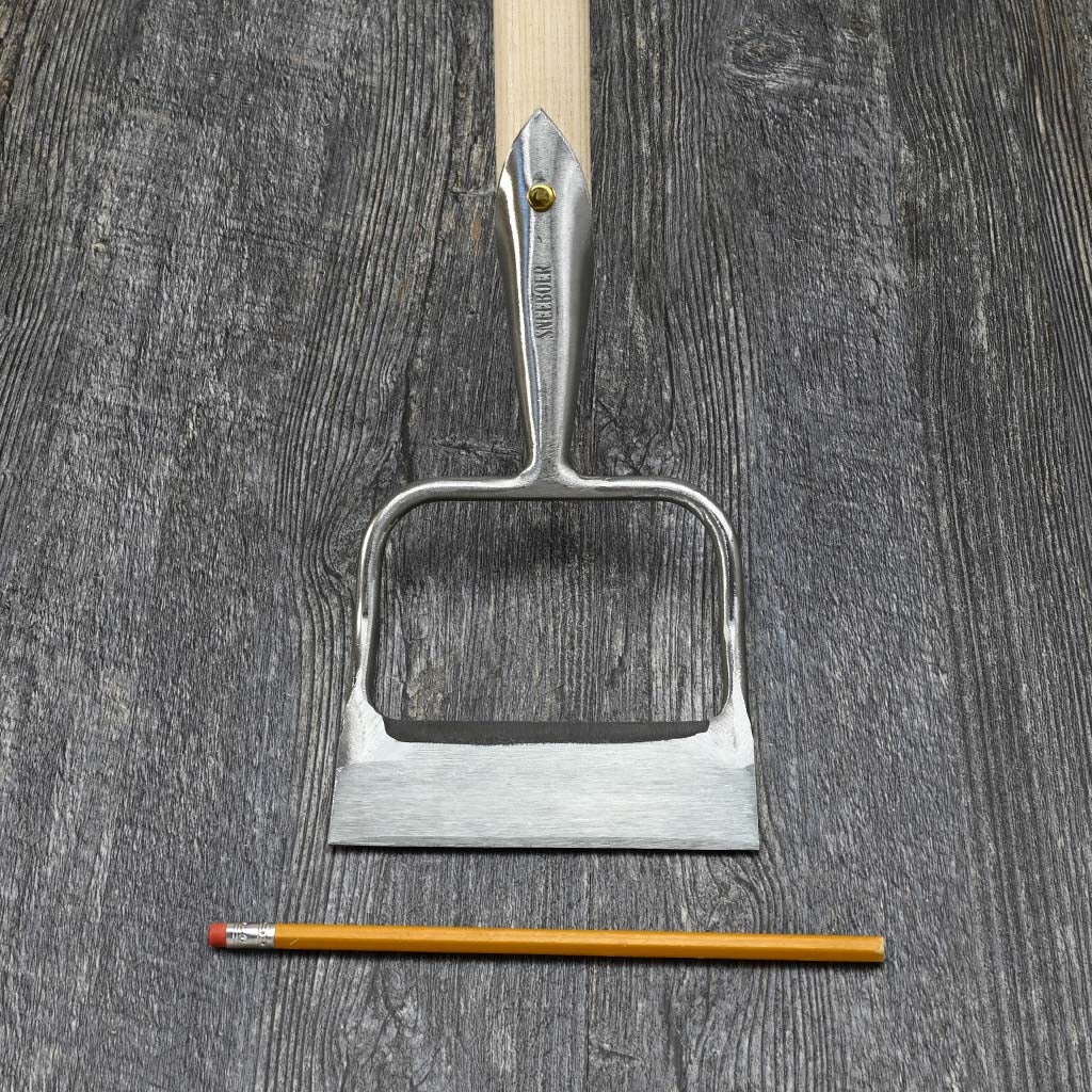 Sneeboer Dutch Garden Hoe - size comparison