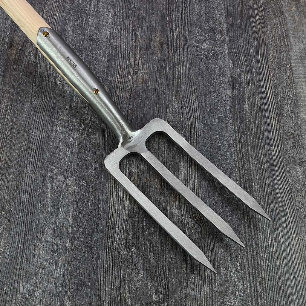Sneeboer Garden Digging Fork 3-Tine - front view