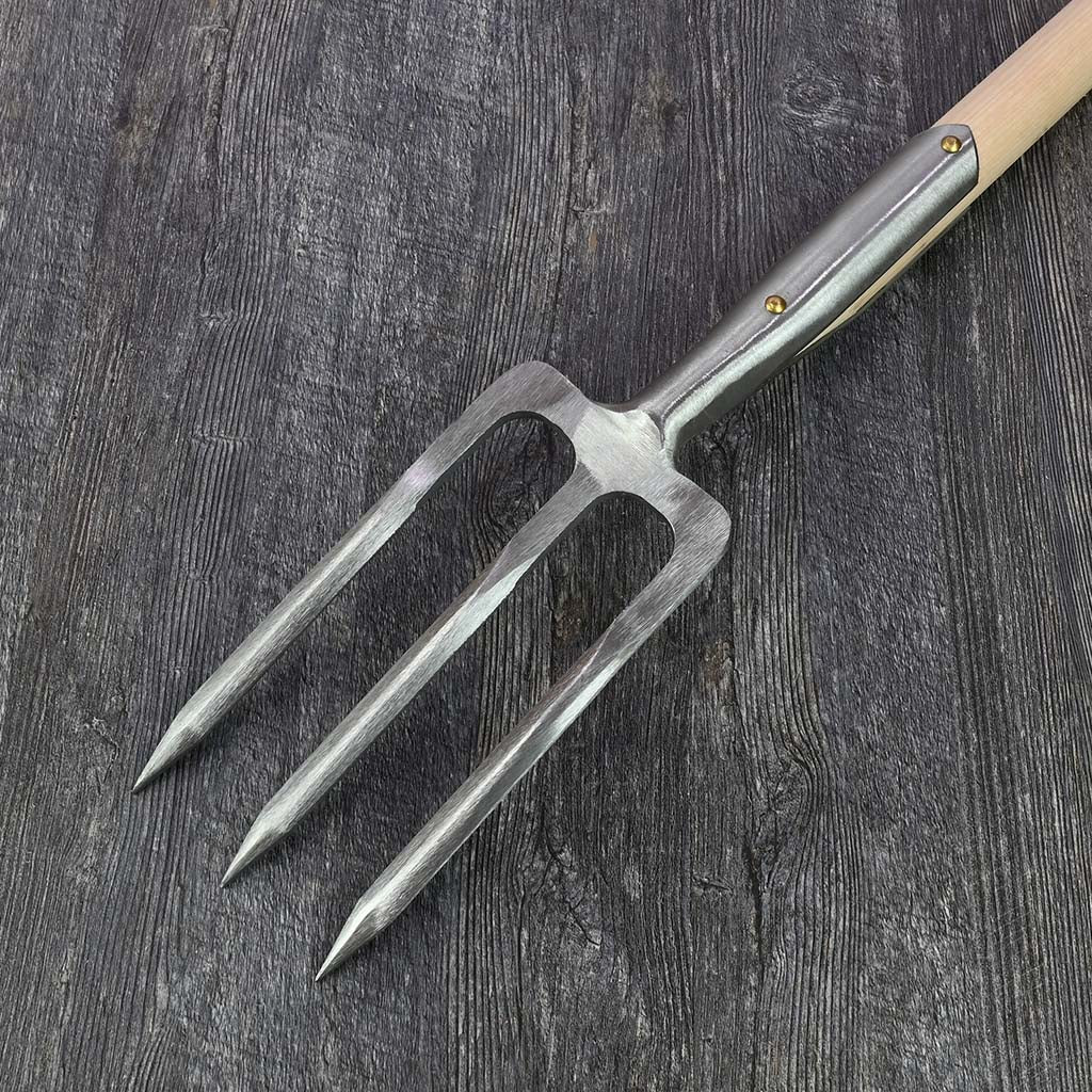Sneeboer Garden Digging Fork 3-Tine - back view