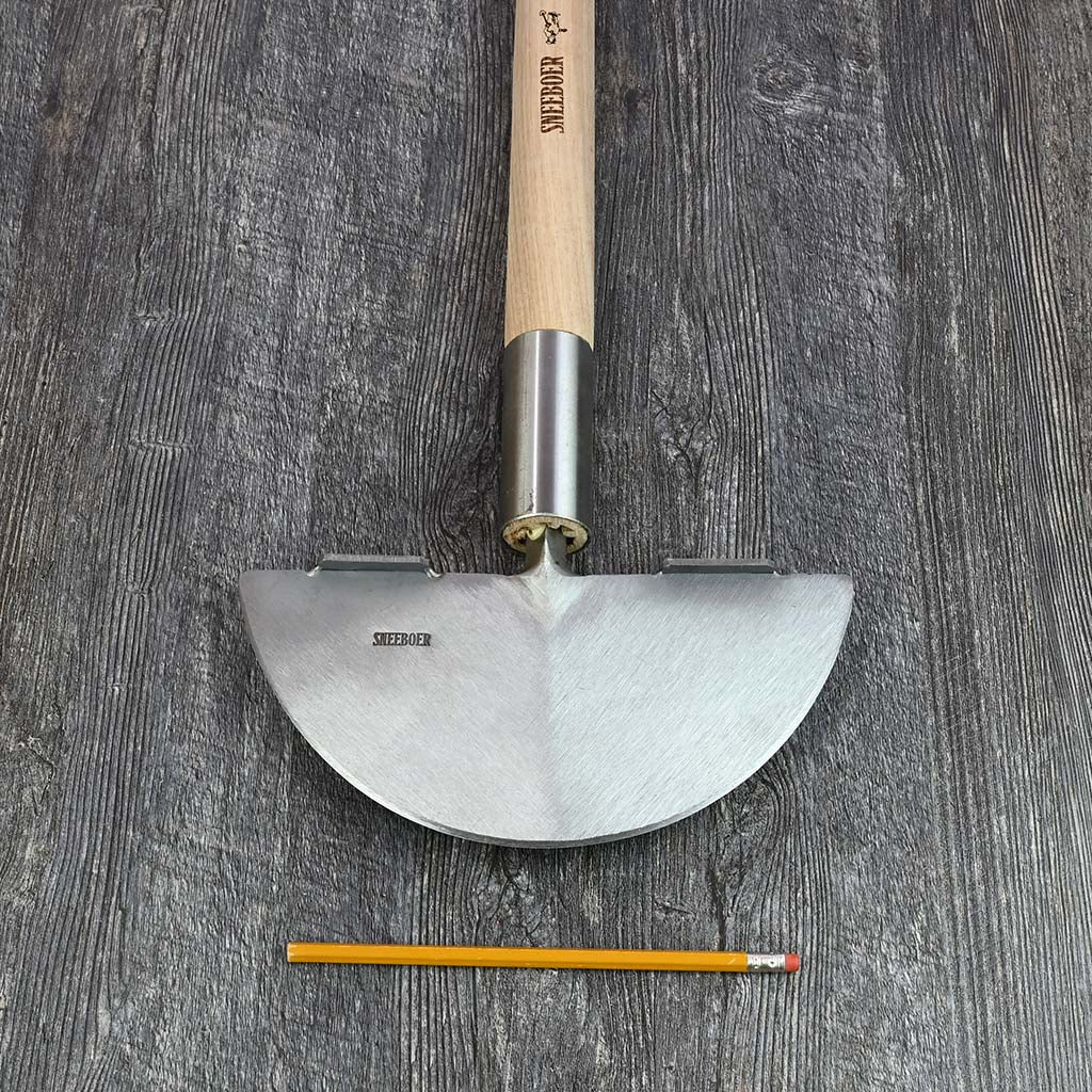 Sneeboer Garden Edging Knife with Steps - size comparison