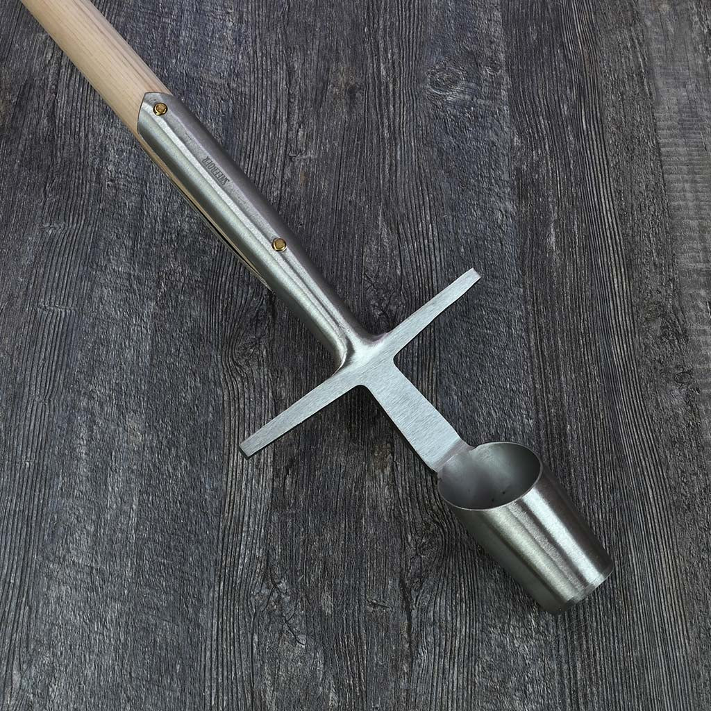 Sneeboer Great Dixter Bulb Planter - blade front view