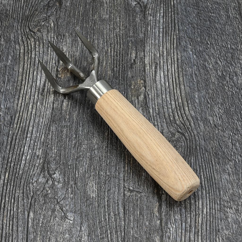 Sneeboer Greenhouse Cultivator bottom view