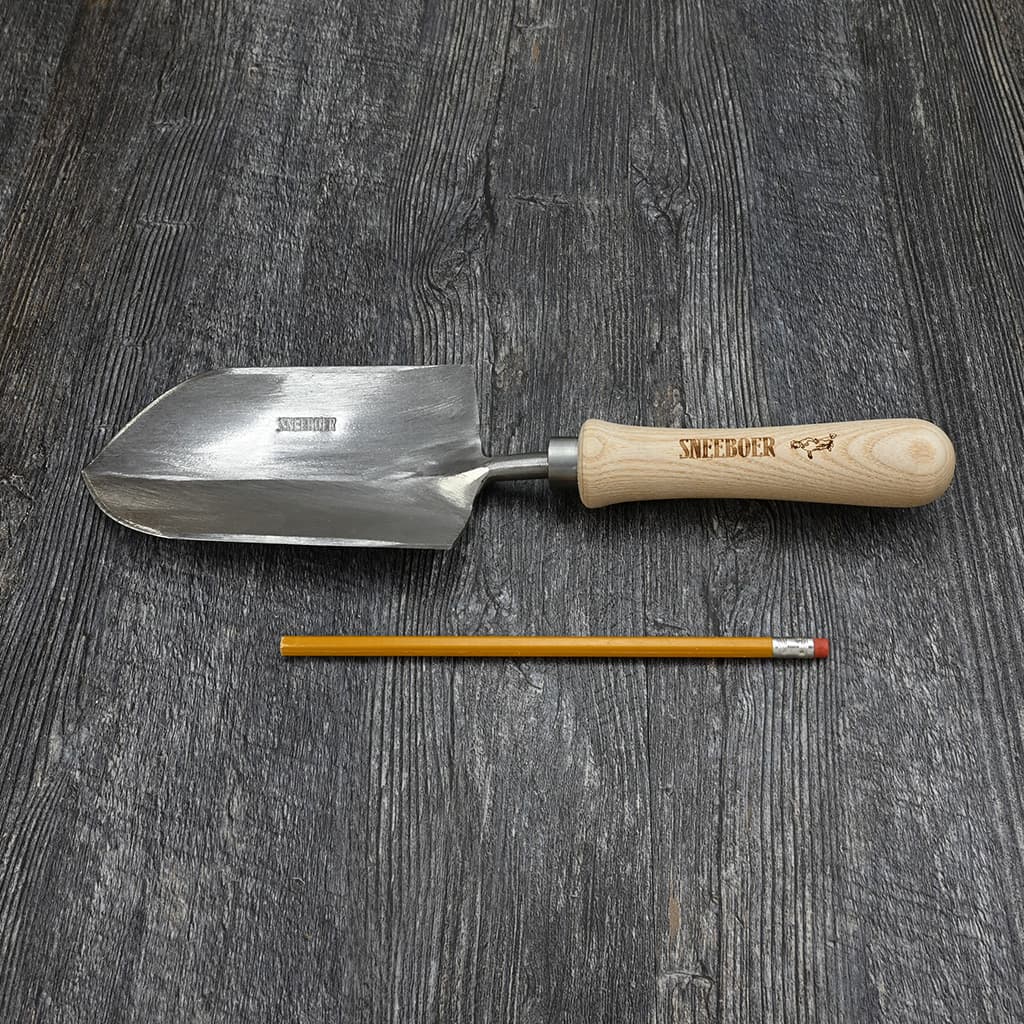 Sneeboer Half Round Garden Transplanting Trowel size comparison