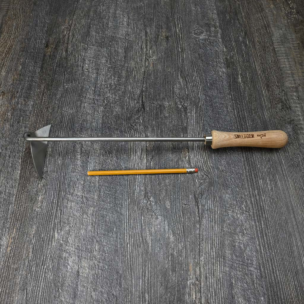 Sneeboer Hand Hoe - size comparison
