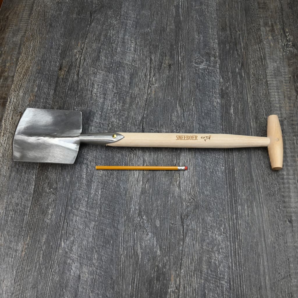 Sneeboer Large Garden Spade - T Handle - Thumbnail 3