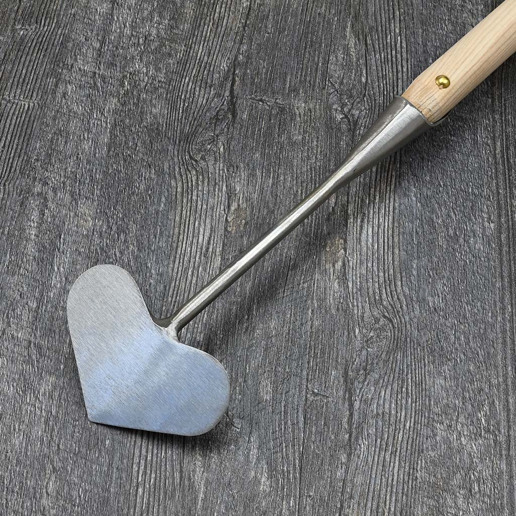 Sneeboer Long Heart Shaped Garden Hoe – Garden Tool Company