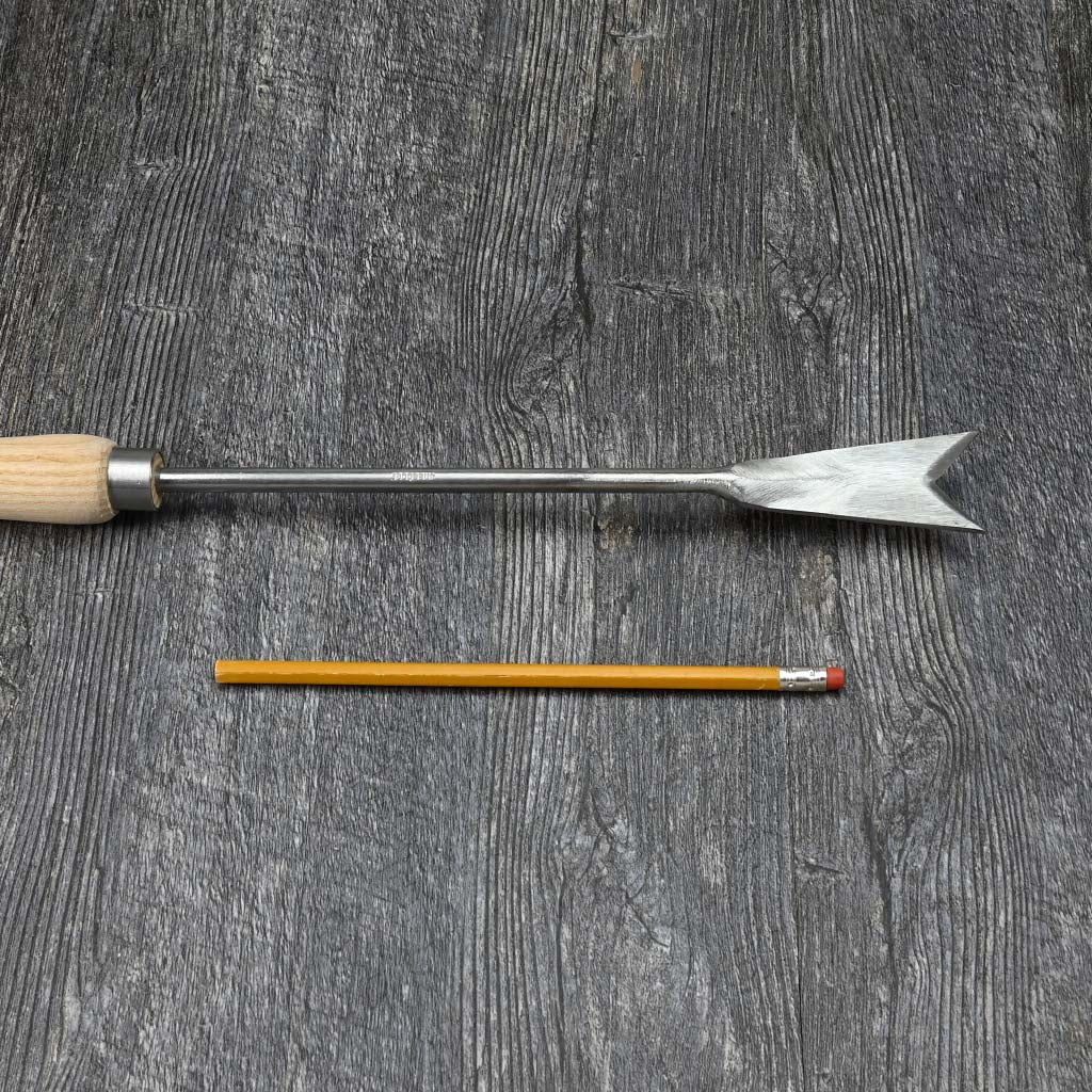 Sneeboer Raised Bed Traditional Dandelion Weeder - size comparison