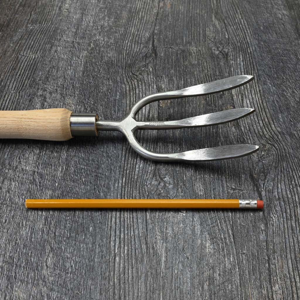 Sneeboer Raised Bed Hand Garden Fork - size comparison