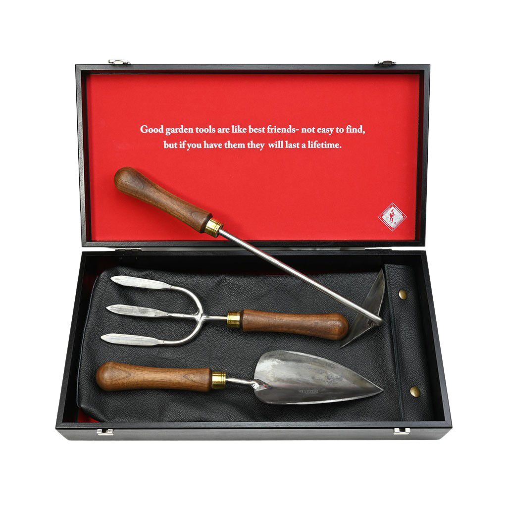 Sneeboer Titanium garden tool Set in wooden box.