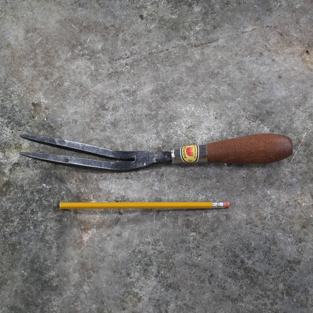 2-Tine Wedding Fork by Red Pig Garden Tools - size comparison